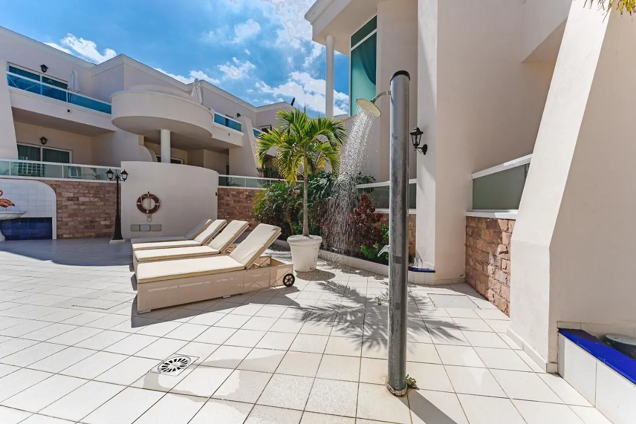 Flamingo Suites Boutique Hotel Адехе