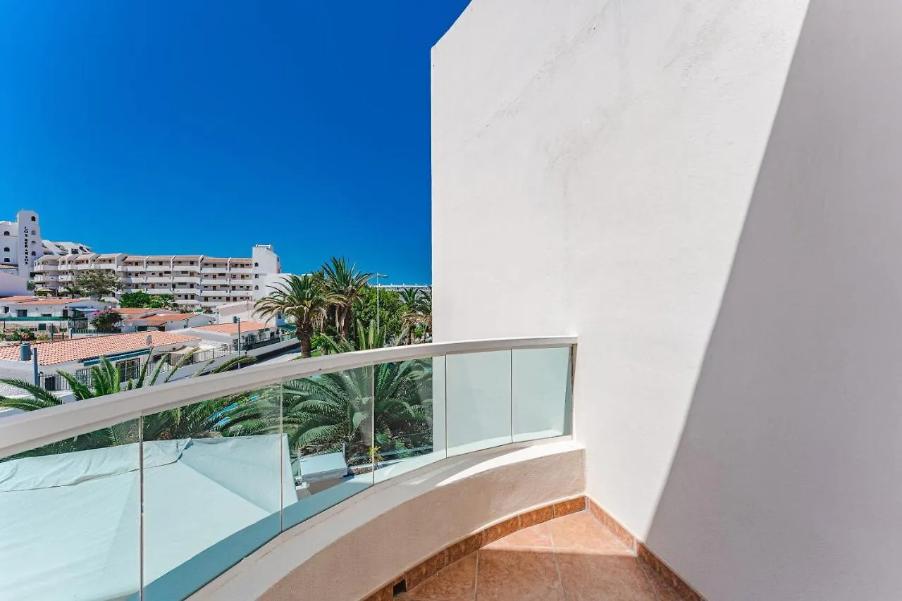 Flamingo Suites Boutique Hotel Адехе