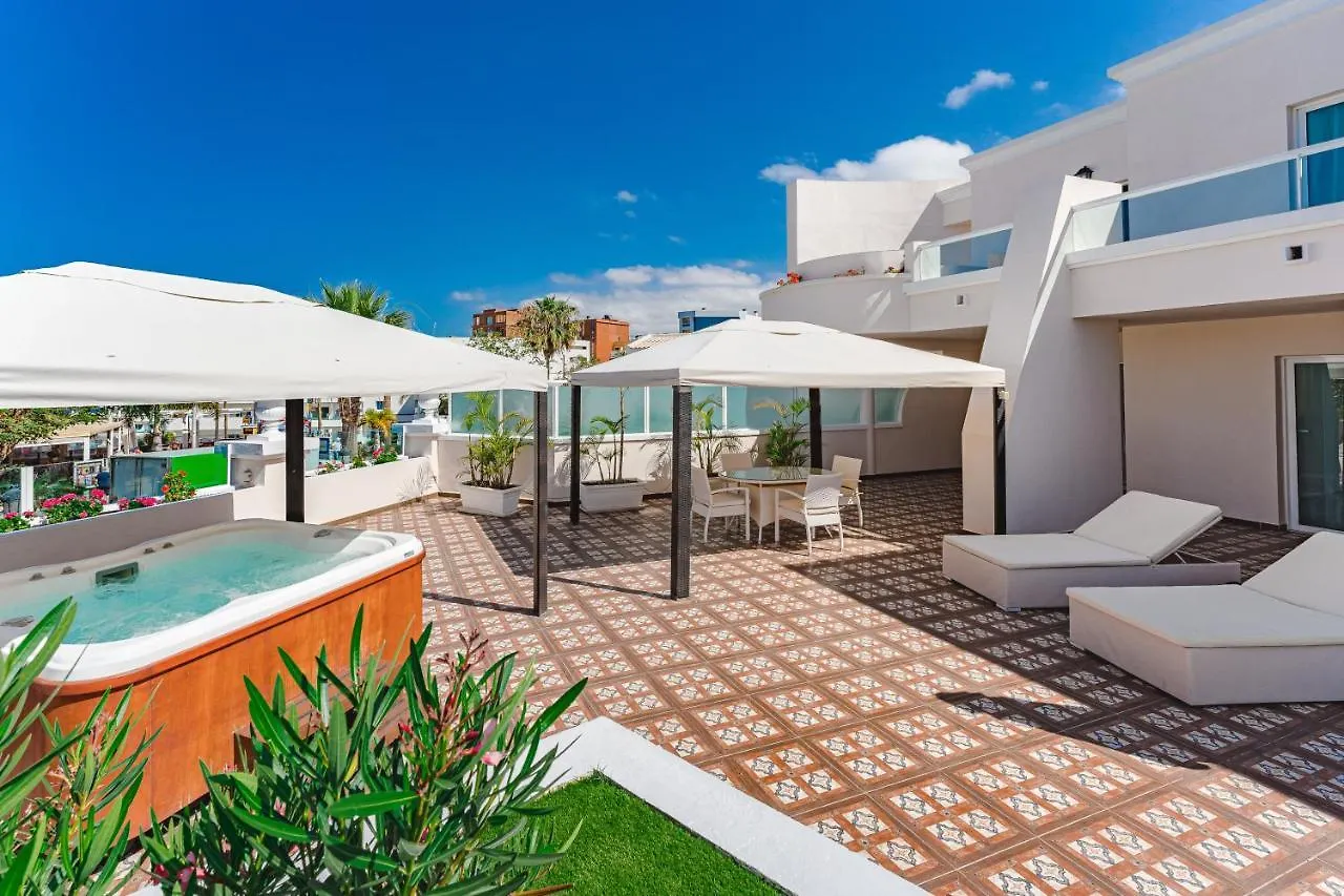 Flamingo Suites Boutique Hotel Адехе
