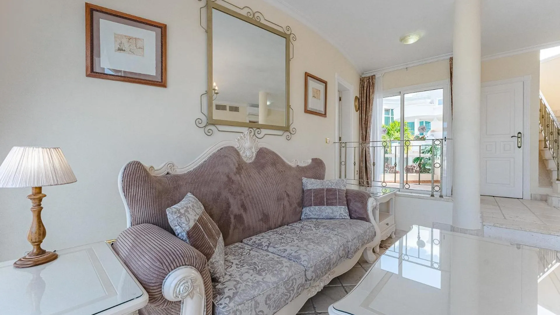 Flamingo Suites Boutique Hotel Адехе